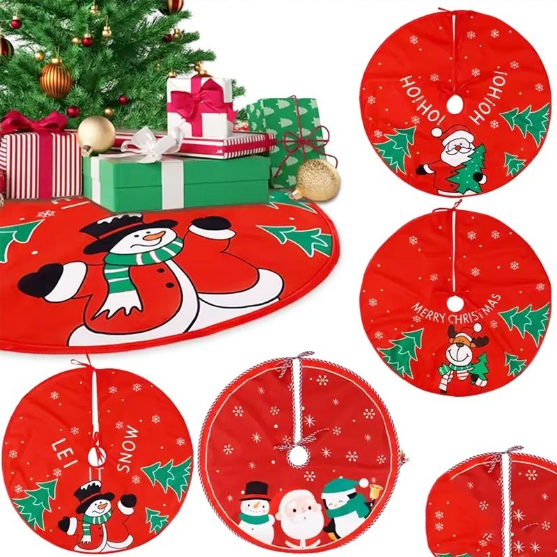 62cm ต้นคริสต์มาสสีแดง ครอบก้นต้นคริสต์มาส กระโปรงต้นไม้ / พรมตกแต่งต้นคริสต์มาสลายเกล็ดหิมะซานต้าคลอส