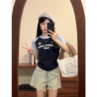 Bella Shop เสื้อยืดแขนสั้นสไตล์อเมริกันย้อนยุคสำหรับผู้หญิง น่ารัก เย็บตะเข็บสีแดงและสีขาว แขนสั้นสองแถบ เสื้อตัวบน