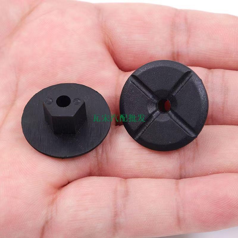 BMW X1X3X5X6ZM แผ่นยามส่วนล่างโดยเฉพาะแชสซีสกรูแตะตัวเองหัวเข็มขัดรถน๊อตพลาสติกชิ้นส่วนซ่อมรถยนต์