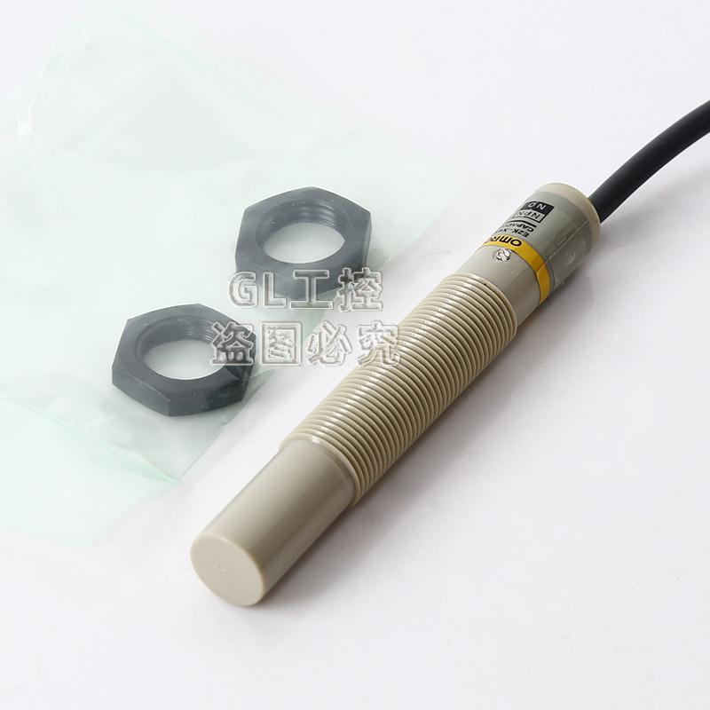 เซ็นเซอร์ตัวเก็บประจุนําเข้าต้นฉบับ E2K-X4ME1 2 F1 Y1 C25ME1 X4ME1 X8ME1 X15M