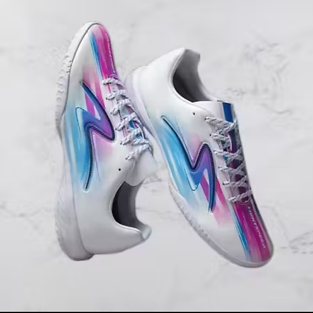 SPECS LIGHTSPEED REBORN REBORN FUTSAL รองเท้าในวันที่ 2025