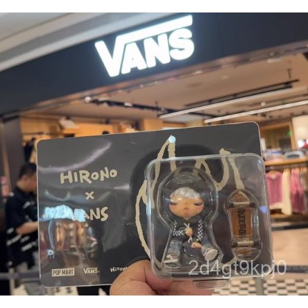 POPMART Hirono Ono Vans การ์ดแขวนข้อต่อทำมือ ของประดับตกแต่ง ของขวัญสุดอินเทรนด์