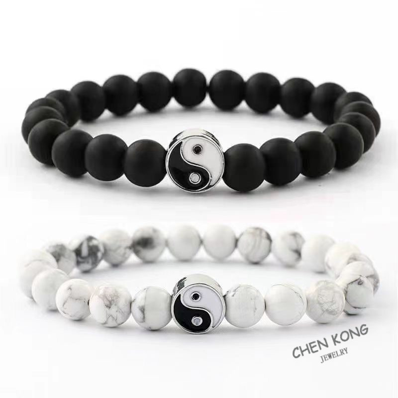 สร้อยข้อมือ STREET WEAR TAI CHI YIN YANG สีดำและขาวย่นยุติภูมิ กะทัดรัดด้วยเม็ดหินฟรอสต์