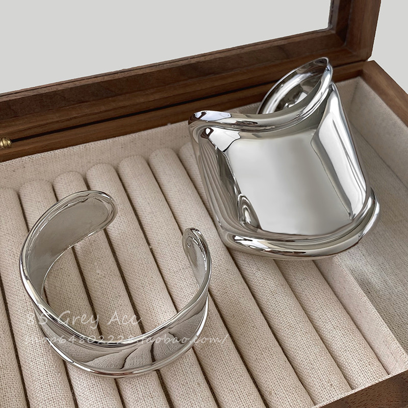 coquette bracelet สร้อยข้อมือ Niche Wide-Brimed Irregular Bracelet Female ins Opening