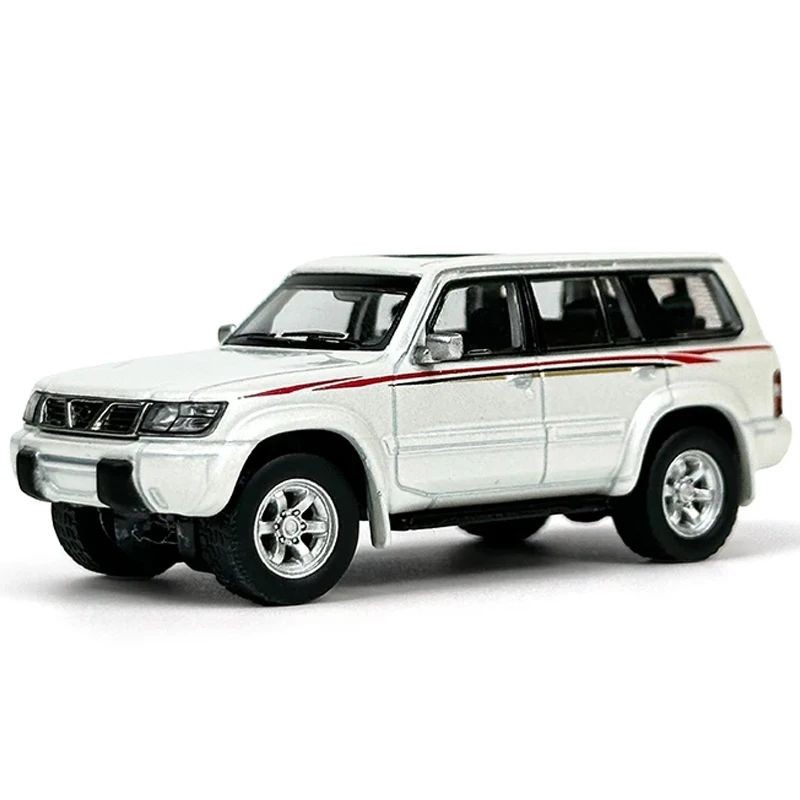 Fashion1:64 Scale Nissan Patrol 1998 Y61 รถรุ่น 1:64 โลหะDiecast Miniature Ariya X-trail Q50S Q70L Q