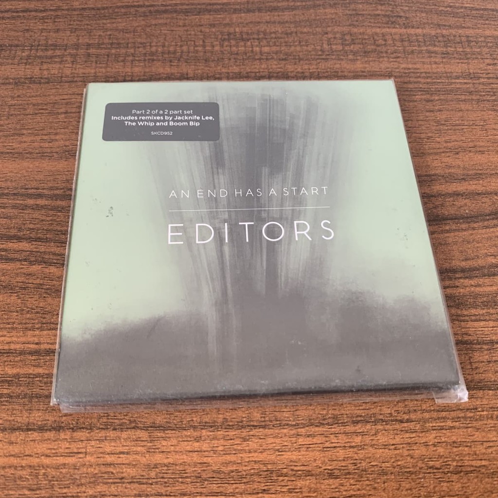 (ไม่มีการปิดผนึก) An End Has A Start บรรณาธิการหวง