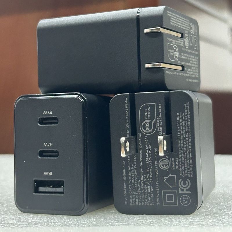 เครื่องชาร์จ Old Beauty 67W Gallium Nitride 2C1A เข้ากันได้กับ PD PPS QC SCP ชาร์จเร็ว Android Apple