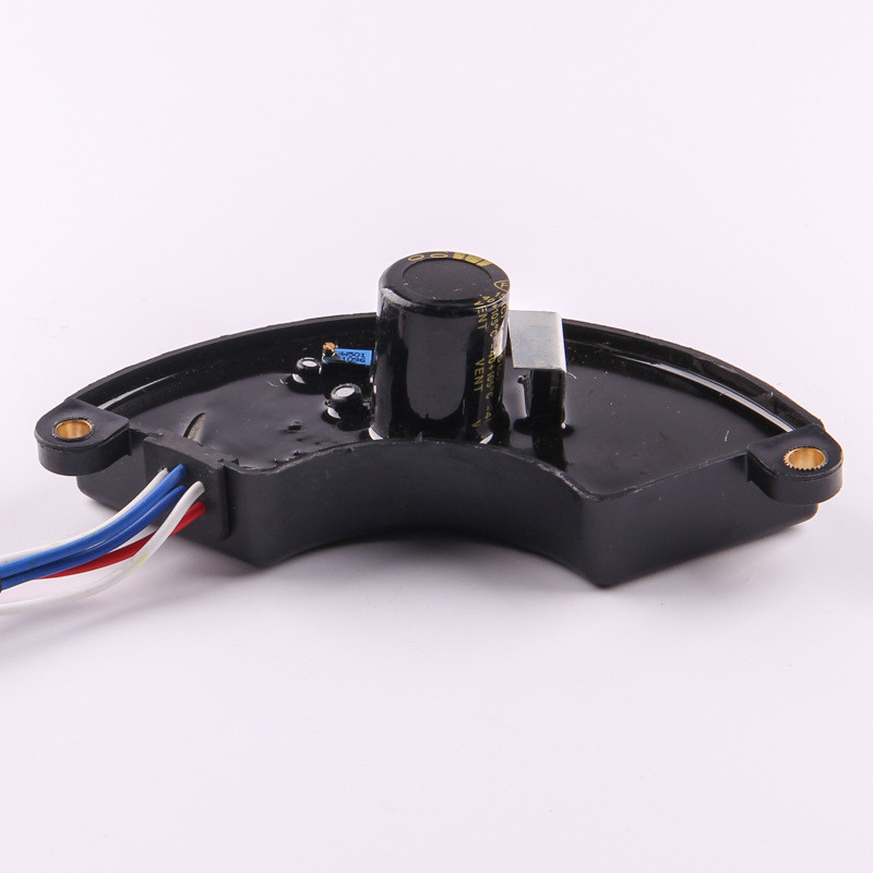 5KW 汽油发电机电压调节器 单相稳压器 AVR 250V 470uf