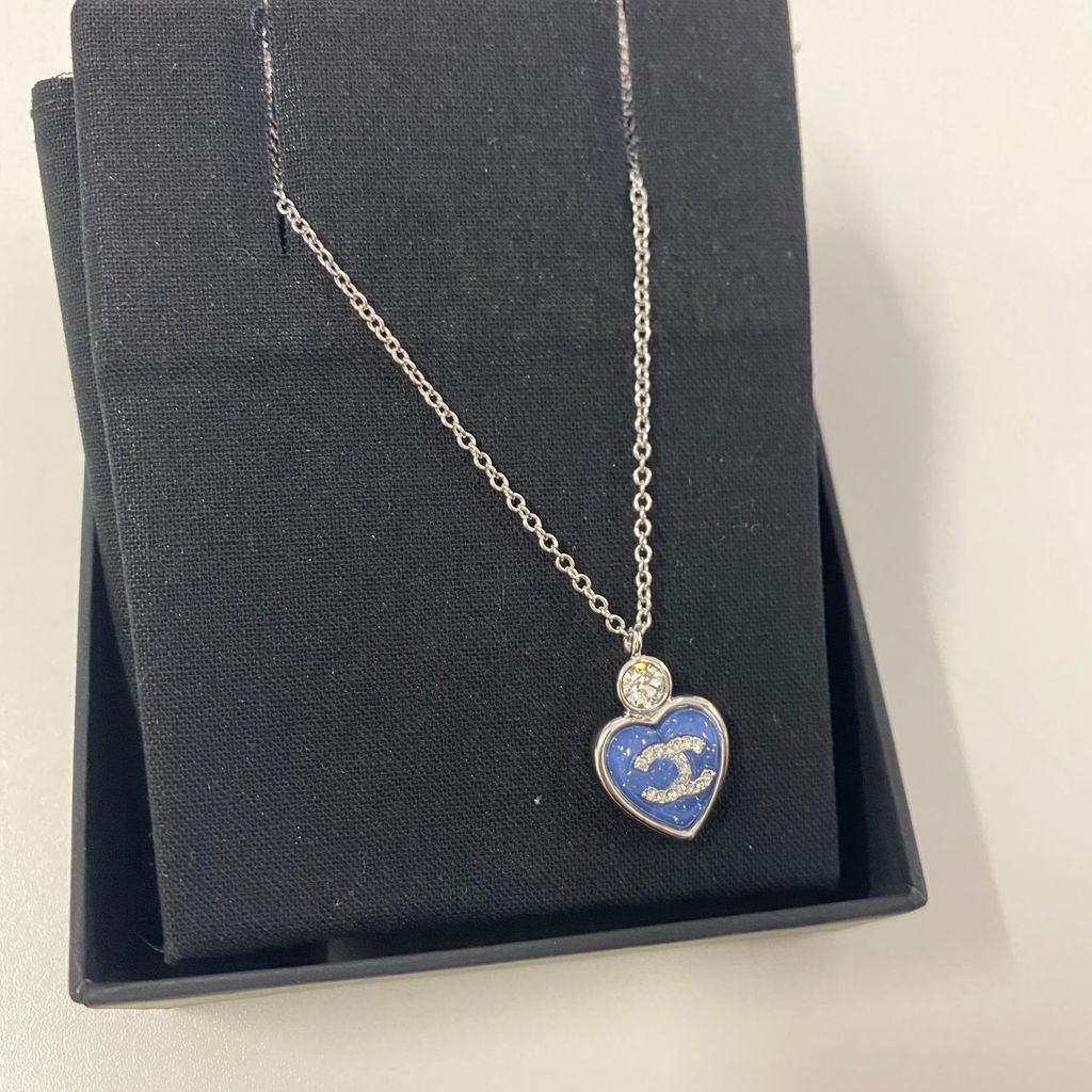 25 P Xiangjia รุ่นสูงเพชรเต็ม Double c Letter แฟชั่น All-Match Denim สีฟ้าสีชมพูเรซิ่น Love Heart สร