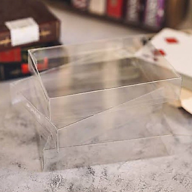 [พร้อมส่ง] กล่องพลาสติกใสใส่ไพ่ Clear Carat Case