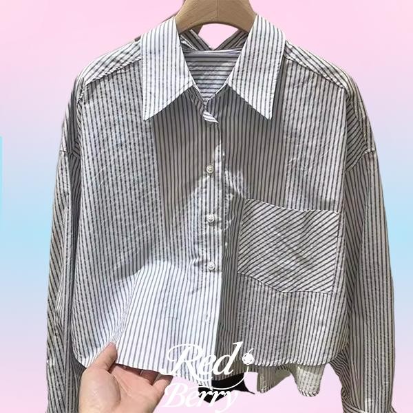 Red Berryเสื้อเชิ้ตผู้หญิง ดีไซน์เก๋ไก๋ไม่ซ้ำใคร ทรงหลวม แขนยาว สไตล์เกาหลี ฤดูใบไม้ร่วง 2025W643
