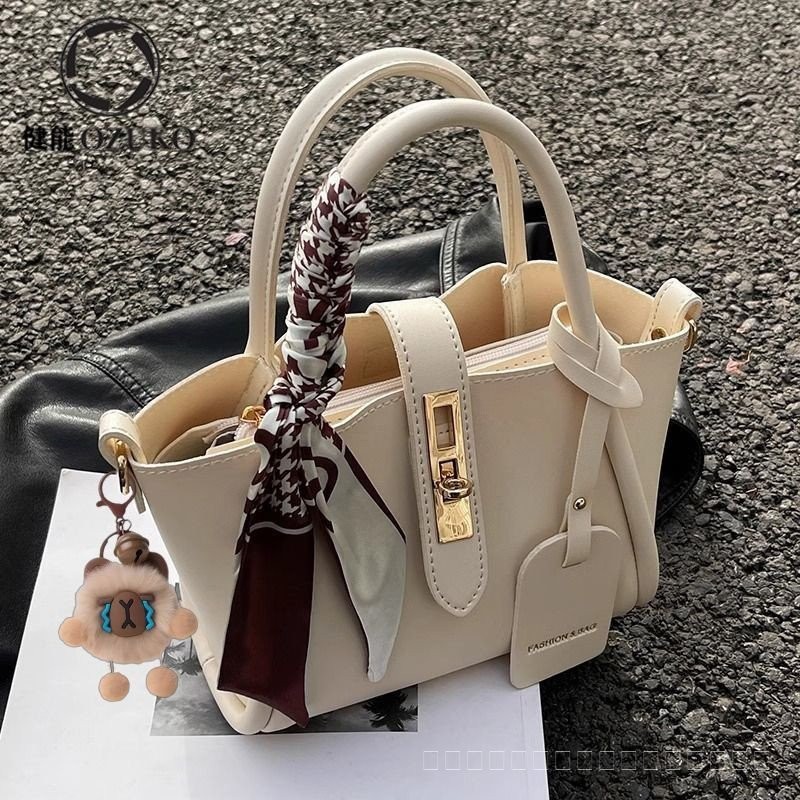 OZUKO กระเป๋าทรงถัง แฟชั่น ใหม่ 2025 กระเป๋าสะพายข้าง ผู้หญิง หนัง PU เกรดพรีเมียม สไตล์เกาหลี เรียบ