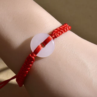สร้อยข้อมือหยก สายรัดข้อมือ หัวเข็มขัดหยกถัก นําโชค เชือกสีแดง สร้อยข้อมือ กําไลข้อมือ ย้อนยุค(สินค้าส่งจากไทย)