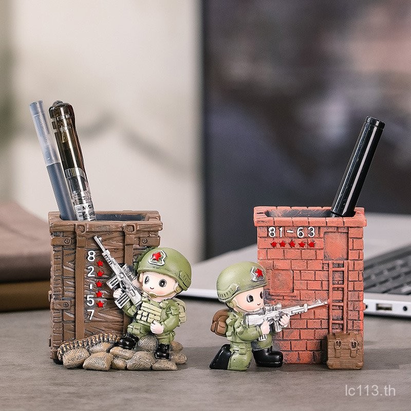 กองกําลังพิเศษการจัดเก็บการ์ตูนตกแต่งสํานักงานสก์ท็อปทหารบราเดอร์เครื่องประดับเรซิ่นผู้ถือปากกาสร้าง