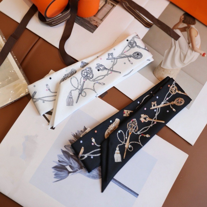 H บ้านผ้าพันคอผ้าไหมสิ่งทอลายทแยงรุ่นสูง Maya Forest Twisted Bag Handle Slim Hair Band Silk 18 Mommy