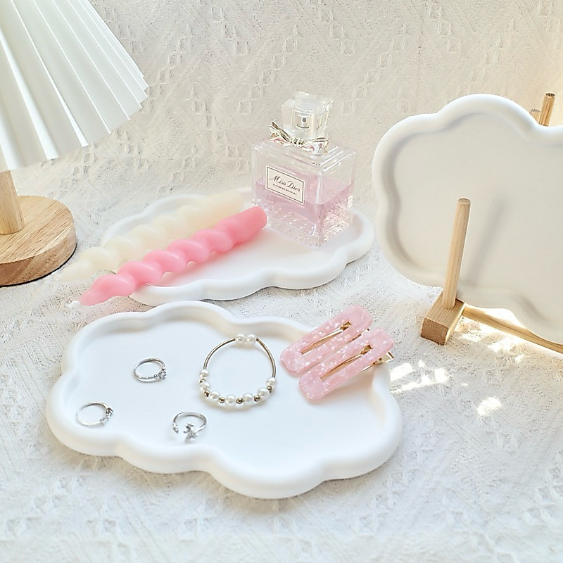 ถาดขนนก ถาดปูนใส่เครื่องประดับ พร็อพแต่งบ้าน พร็อพแต่งห้อง มินิมอล minimal