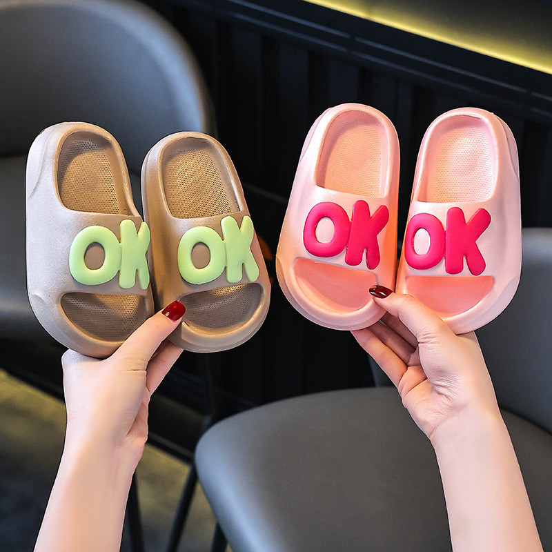 อีวา รองเท้าแตะเด็กการ์ตูนน่ารักอาบน้ํากันลื่นบ้านกลางแจ้งชายหญิงรองเท้าแตะเด็กทารก