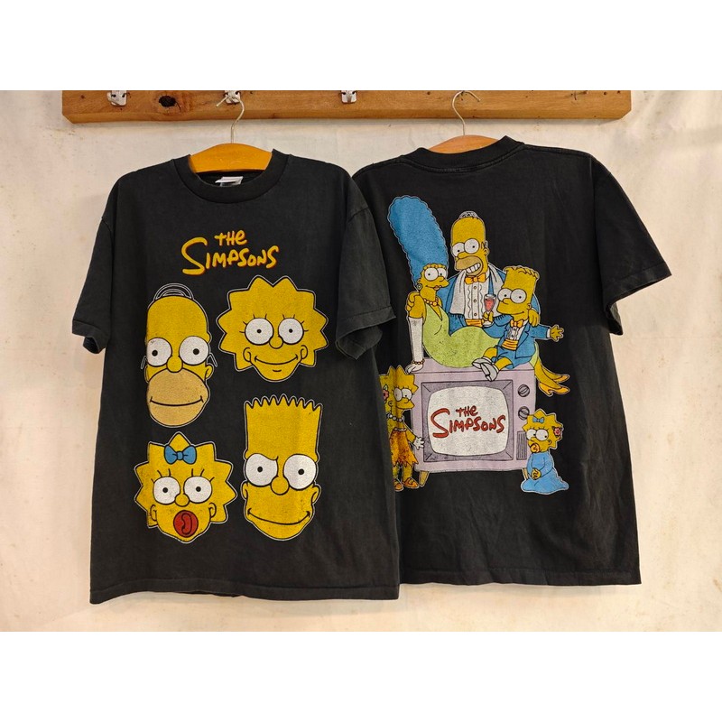 [ ล้านเสื้อ ] SIMPSONS The Simpsons Family tag JUNKFOOD USA เสื้อวินเทจ เสื้อการ์ตูนตำนาน