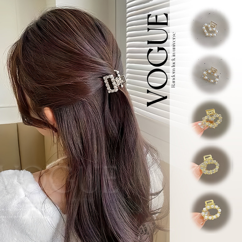 Vogue🌟พร้อมส่ง🌟 กิ๊บติดผมแบบครึ่งผูกสําหรับผู้หญิงขนาดเล็กผมม้าด้านประณีตขนาดเล็ก (VO-51)