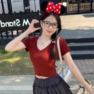 เสื้อคอวีไหมพรม แขนสั้นครอป ยืดพอดีใส่ง่าย สไตล์เกาหลี หรูหรา เสื้อแฟชั่นผู้หญิง - W-G013