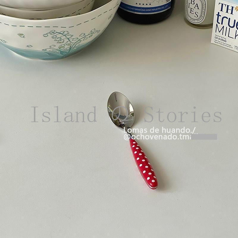 [Island Story] ช้อนขนมหวานลายจุดสีแดงเกาหลี | ช้อนไอศกรีมน้ําชายามบ่ายมูลค่าสูง | ช้อนข้าวอาหารตะวัน