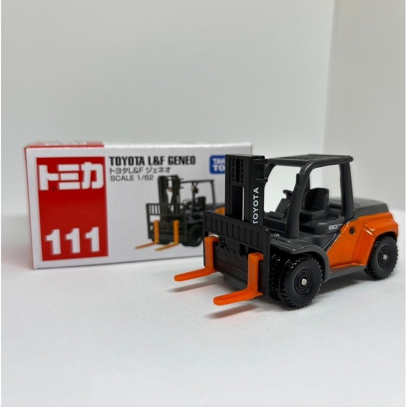 Tomica  111 TOYOTA L&F GENEO FORKLIFT  ใหม่ในซีล รถยกสินค้าโทมิก้าขนาดเล็ก 6.5 ซม