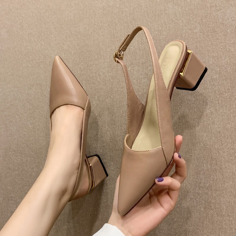Singapore CNK Charles and Keith ใหม่ รองเท้า สําหรับผู้หญิง CK1-60920174 รองเท้าส้นสูง หัวแหลม แฟชั่