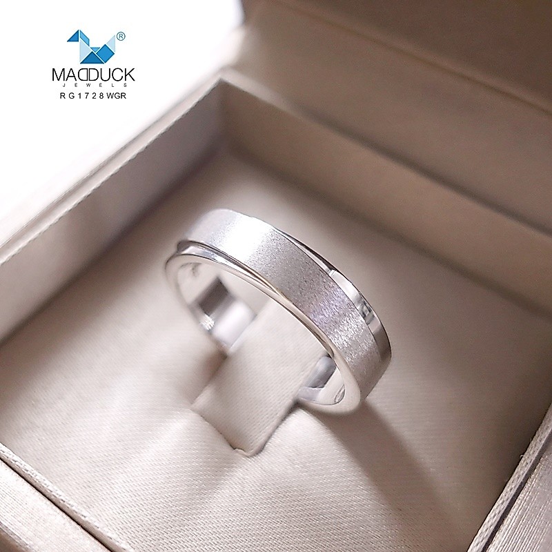 Madduckjewels RG1728WGR แหวนเงินแท้ 925 ชุบโรเดียม แหวนกว้าง 5.5mm แหวนเกลี้ยง