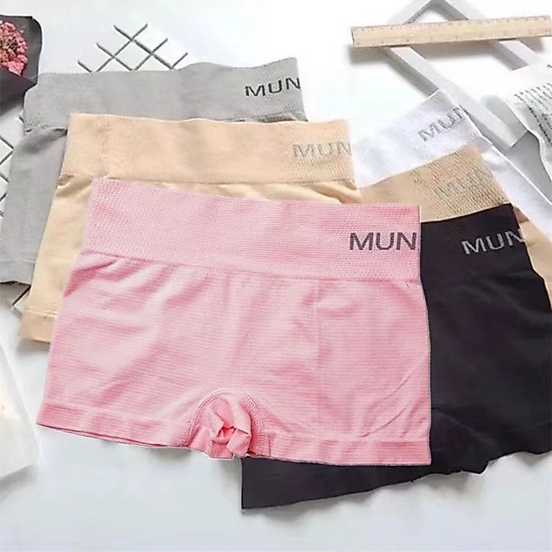 Munaeif บ๊อกเซอร์ผู้หญิง สไตล์แฟชั่น ผ้านุ่มใส่สบาย รอบเอว 24-40 นิ้ว ฟรีไซส์ พร้อมส่ง