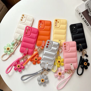 SAMSUNG หรูหราลงเสื้อแจ็คเก็ตดอกทานตะวันสายรัดข้อมือเคสโทรศัพท์สําหรับSamsung Galaxy A26 A17 A07 A36 A56 A54 A55 A06 A16 A05s A14 A15 A24 A34 A35 สีทึบกันกระแทก