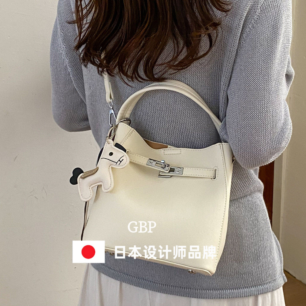 Japan Japan Japan フッョ Defore Work Small Bag Female 2026 New Style Shoulder Bag Crossbody Bucket Bag