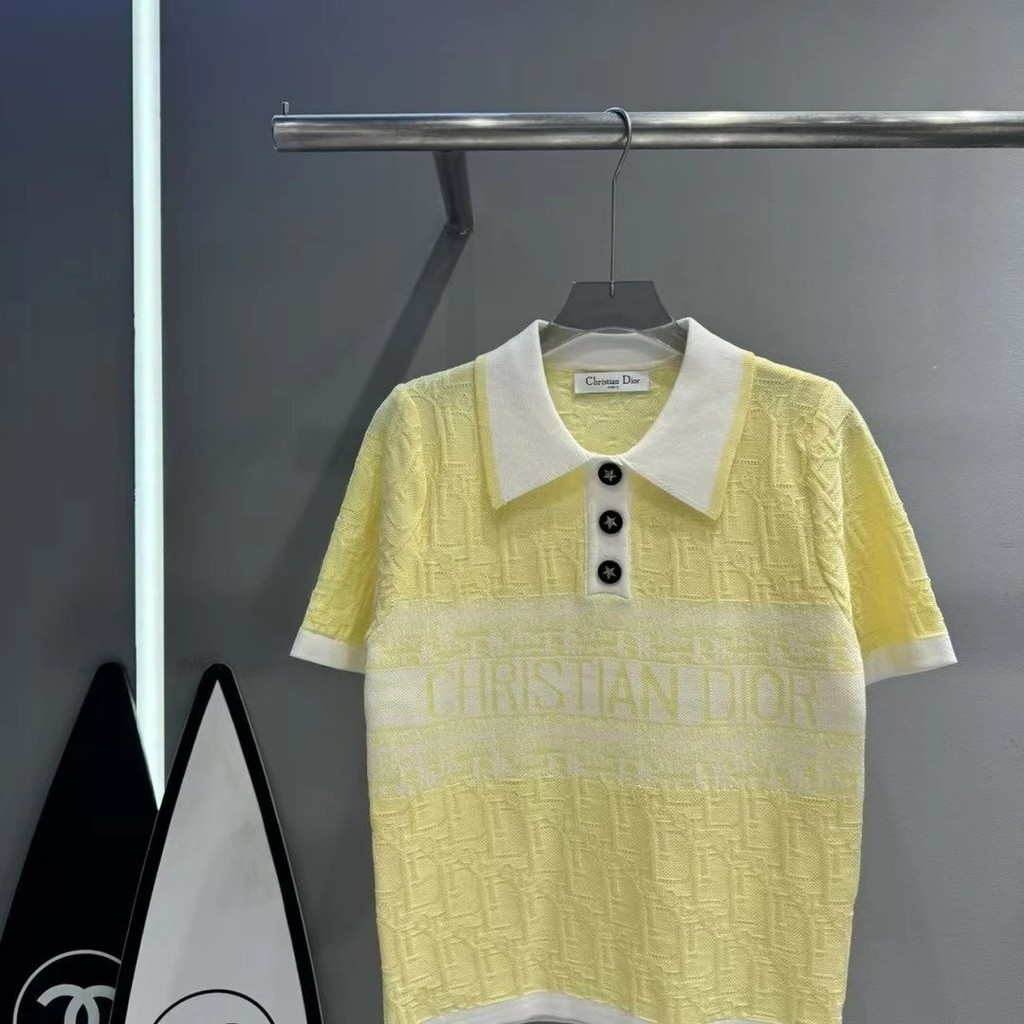 เสื้อผ้าผู้หญิง Awesome Awesome Awesome