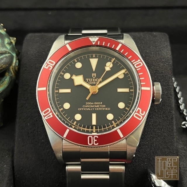 Tudor Tudor Tudor Tudor Tudor Series Little Red Shield M79230b-0012 Sports Leisure