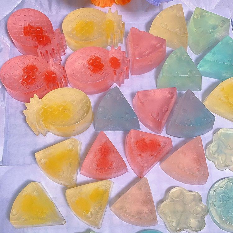 สินค้าใหม่พร้อมสต็อก Xiaoli Candy House Handmade Amber Candy Kuaishou Anchor Crystal Candy Amber Can