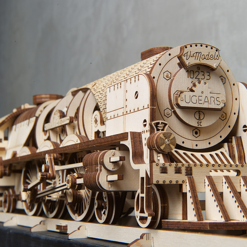 UGEARS UGEARS Locomotive V-Express พร้อม Track Train Assembly Wooden Mechanical Transmission Model T