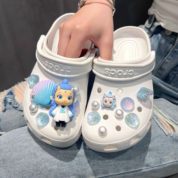 jibbitz jibbitz crocs ของแทั รองเท้าน่ารักแบบตัวอักษรที่ถอดออกได้ พิมพ์ลาย Magic Boy Nezha และ Spong