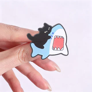 แมวน่ารัก Shark Enamel Pins ตลกสีส้มสีดําแมวเข็มกลัดการ์ตูนสัตว์ป้ายเสื้อผ้าอุปกรณ์เสริมของขวัญสําหรับเพื่อน