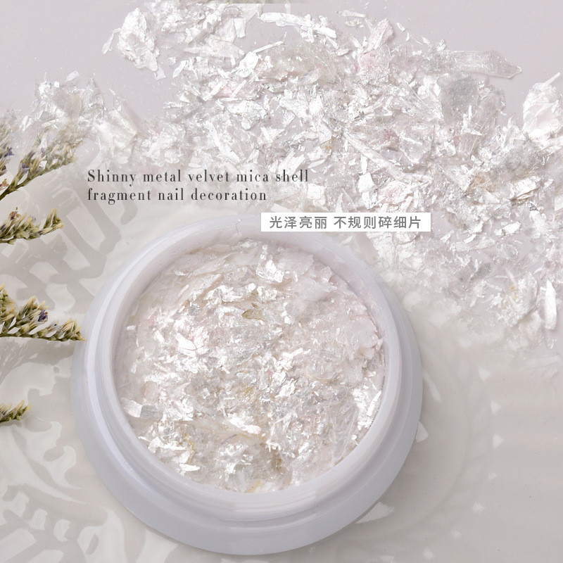 เล็บมือกํามะหยี่เปลือกหอยธรรมชาติ Mica ชิ้นเครื่องประดับเลื่อมเล็บ Satin Fragments ins สไตล์