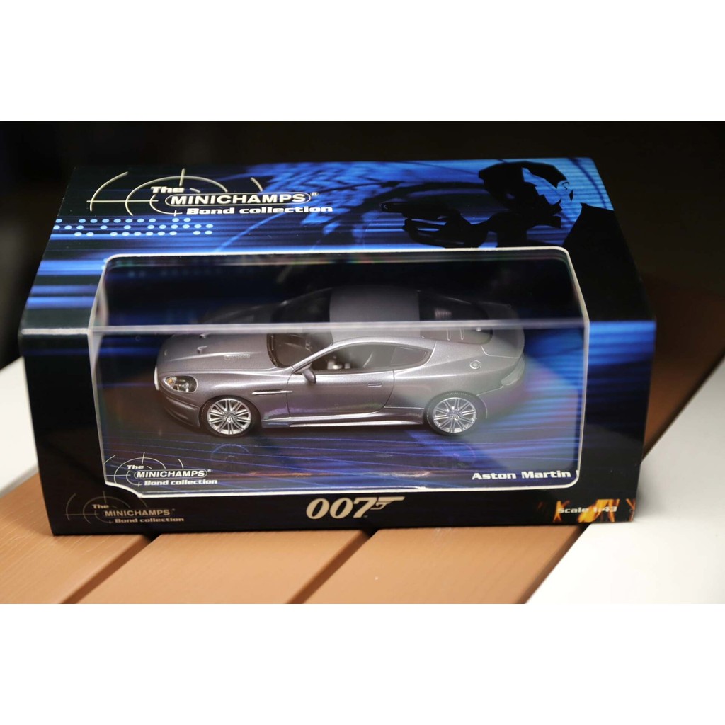 [คลังสินค้าพร้อม 1 ชุด] Mini Cut 1/43 โมเดลรถโลหะผสม Aston Martin Aston Martin dbs โลหะสีเทาอ่อน 007