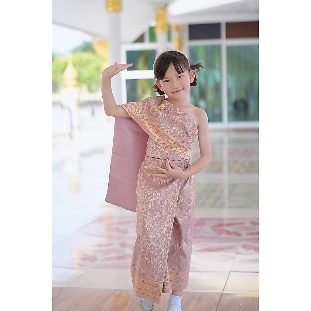 ชุดไทยเด็กหญิงรุ่นสไบ