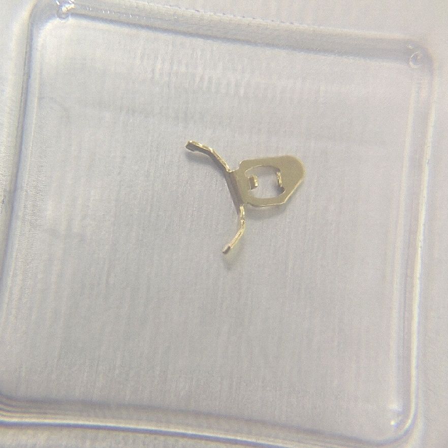 มือ F06.111/F06.115/F03.111/F03.115 แผ่นลบ Circlip อิเล็กทรอนิกส์ แผ่นสัมผัสแบตเตอรี่