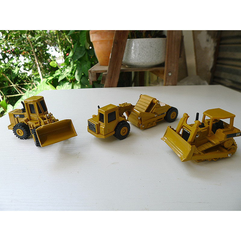 CAT 613C D6H 950F Carter Excavator รถยกโลหะผสมวิศวกรรมยานพาหนะรุ่น NORSCOT 1: 64