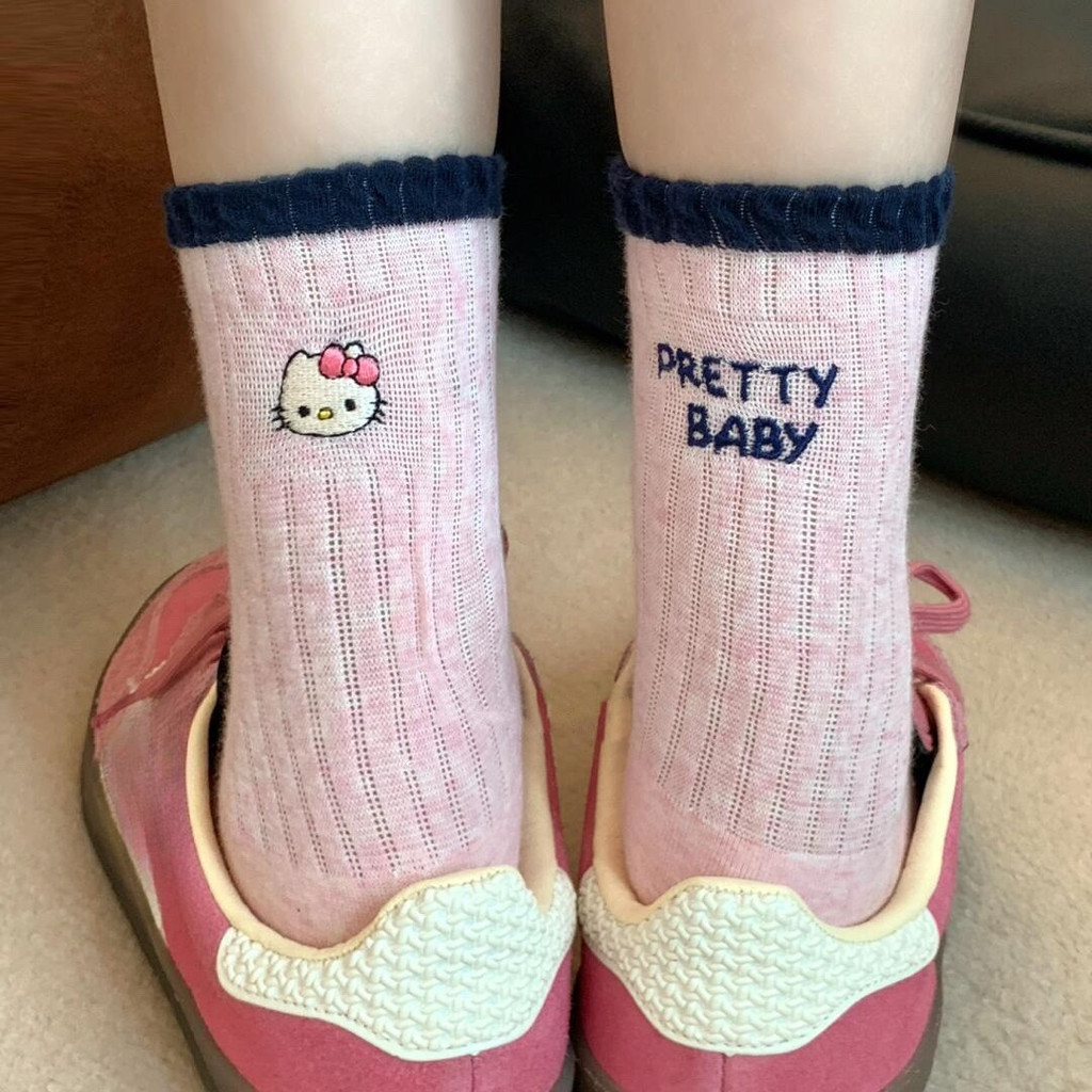 ถุงน่องปลายขาสูงสไตล์เกาหลีสำหรับสาวๆ ออกแบบมาในธีมใบไม้เปลี่ยนสีและลายการ์ตูน สไตล์ใหม่ไม่เหมือนใคร