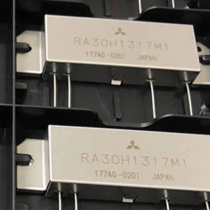 โรงงานเดิมอุปทาน RA30H1317M1 RA30H1317M1-501 ความถี่วิทยุความถี่โมดูลยี่ห้อใหม่เดิมพร้อมสต็อก 4.6