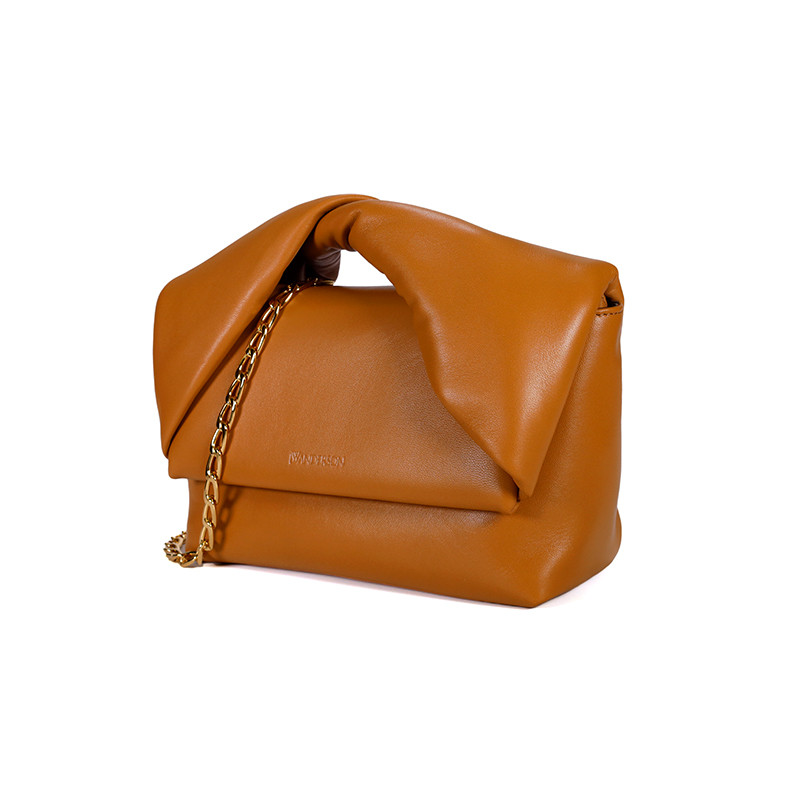 JW ANDERSON กระเป๋าผู้หญิงสไตล์ใหม่โซ่หนังแกะขนาดเล็กกระเป๋าสะพายไหล่ Messenger