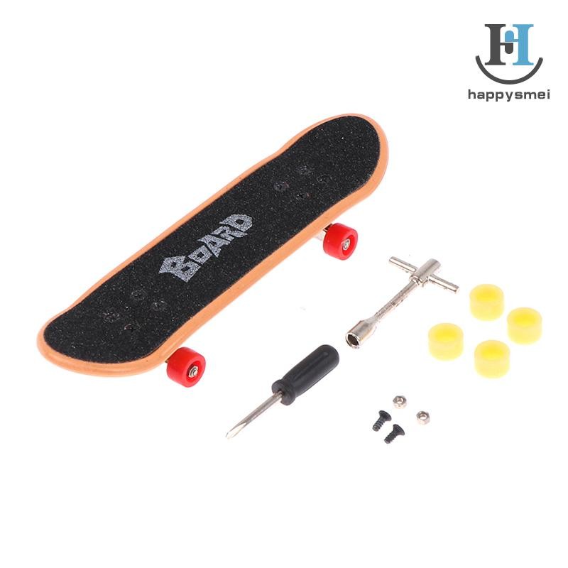 [GA] 1 ชุด Fingerboard Mini Finger Skateboard Finger Skate Scooter Skateboard Toy [TH]