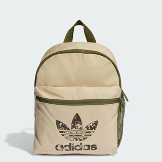 adidas ไลฟ์สไตล์ กระเป๋าเป้ลายพรางสำหรับเด็ก เด็ก สีเบจ IT73…