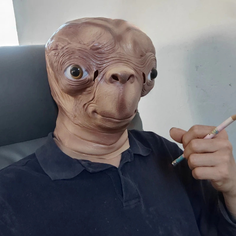 ZH พร้อมส่งRealistic ET Alien Latex Mask Halloween Carnival Party Movie ET คอสเพลย์ที่ทดลองเป็นพิเศษ Creepy ET หน้ากากเต็มหัวเอเลี่ยน - รูปที่ 3