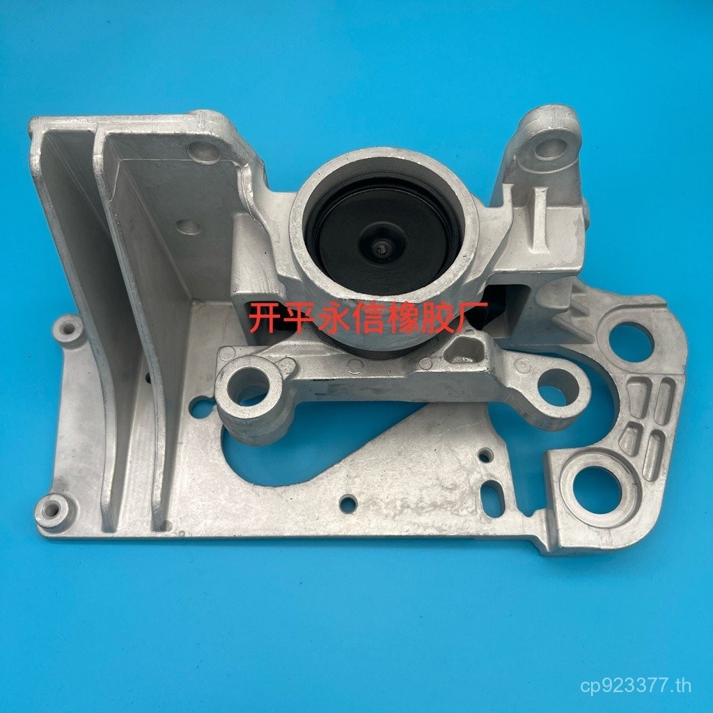 เครื่องยนต์เหมาะสําหรับวงเล็บผู้ผลิตกาวเท้า 11220-1V30B 11220-1V30A การผลิตการผลิตญี่ปุ่น EYRB