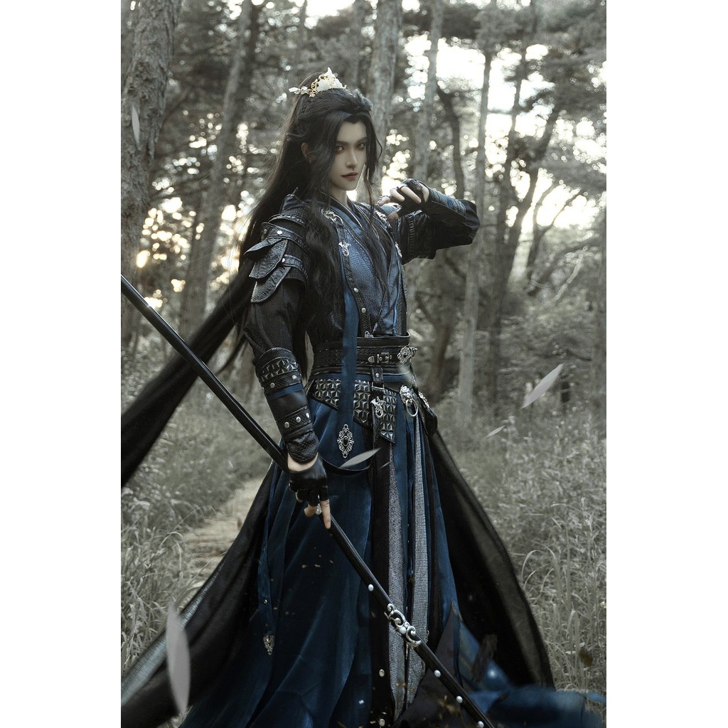 ชุดคอสเพลย์ Gu Yun Qingjia จากเรื่อง Wolf Ancestral Family โดย Qixin Pavilion